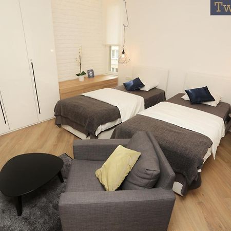 Moment Boutique Apartments Belgrad Exteriör bild