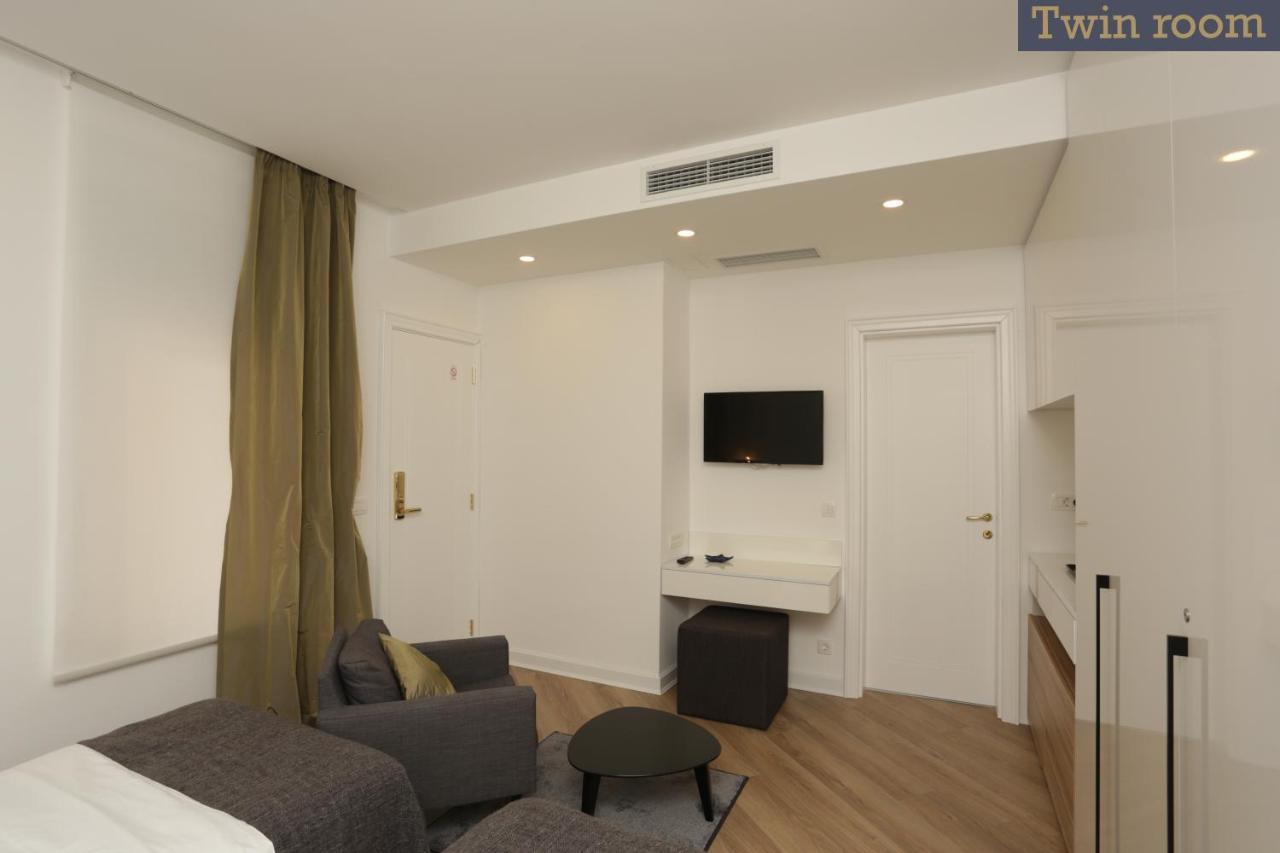 Moment Boutique Apartments Belgrad Exteriör bild